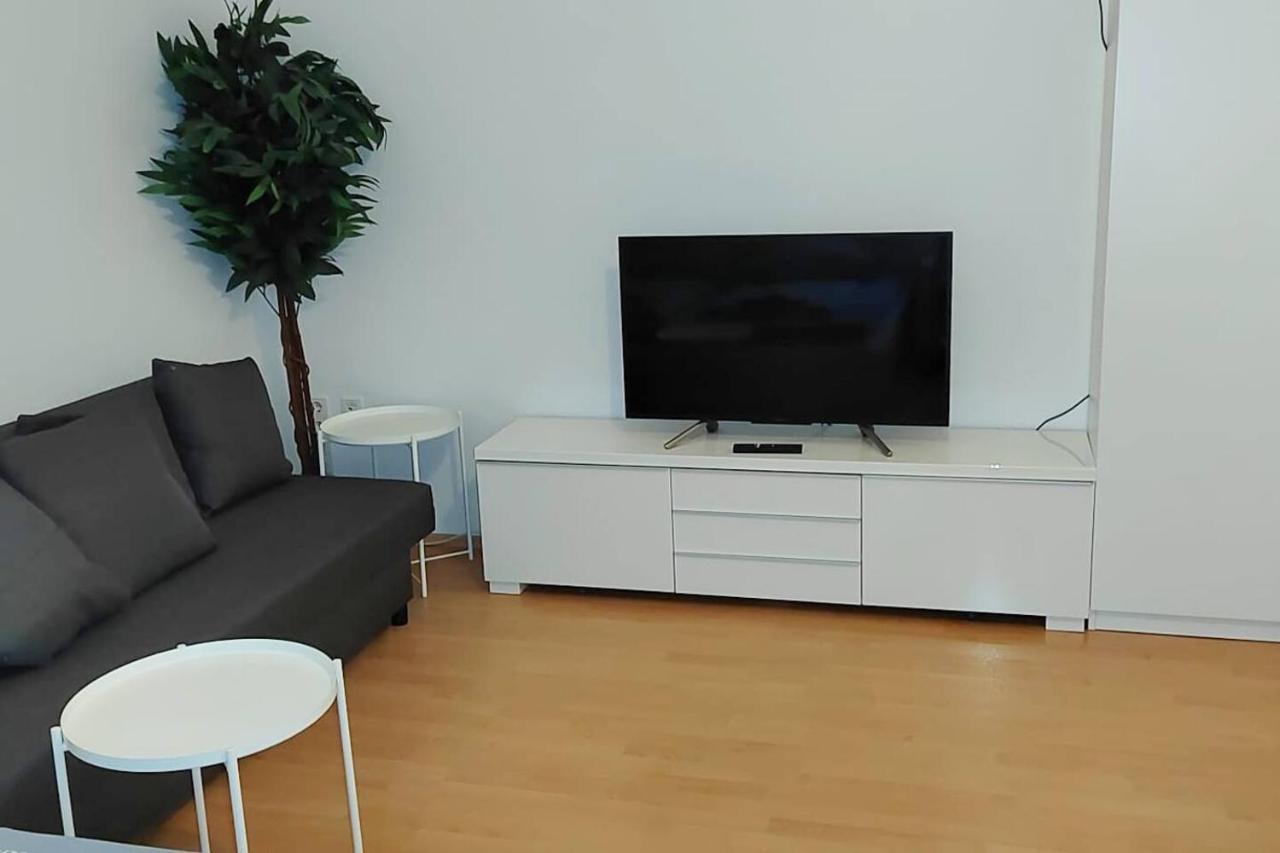 Privatzimmer Nahe Bahnhof Und City Apartment Wurzburg Bagian luar foto